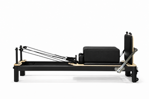 ALLORO Reformer Black Edition – Seitenansicht